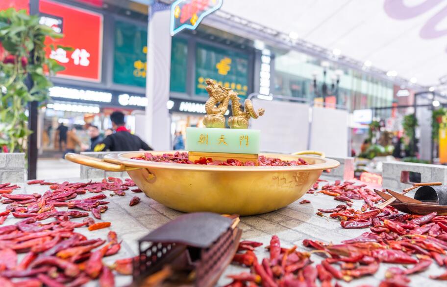 特色小火鍋店如何提高顧客滿意度？