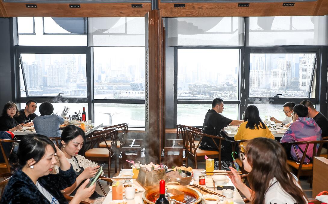 大同開火鍋加盟店，需要聘請多少員工？