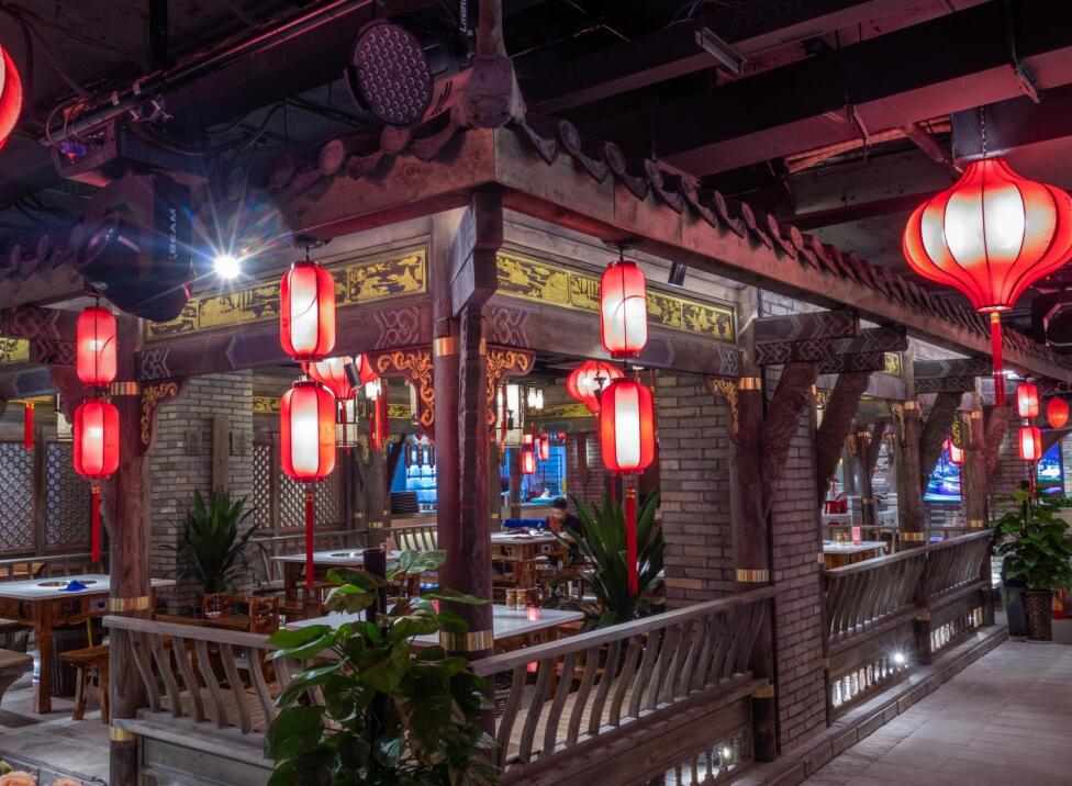 火鍋加盟店有哪些服務(wù)禮儀？一起學(xué)起來！