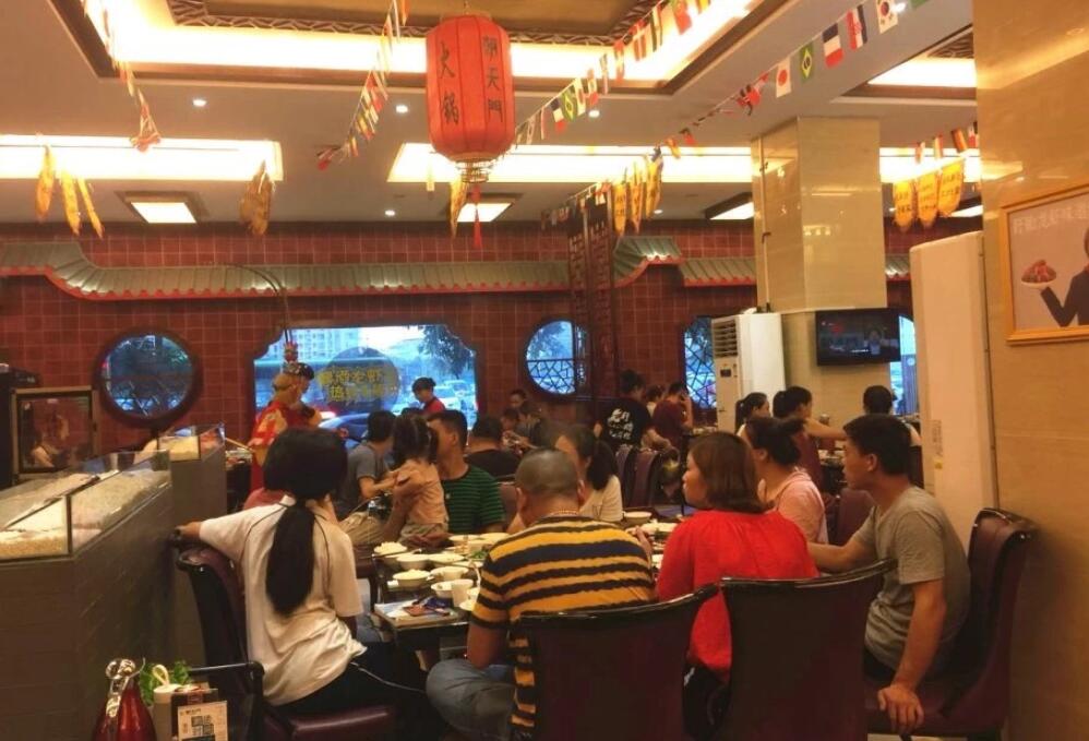 這里是網(wǎng)紅四川，一座遍地都是火鍋的城市！