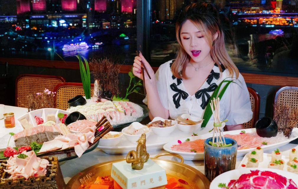 未來的火鍋店消費主力，竟是“她”？