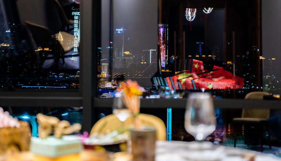 美德拉風，還是吹到了四川火鍋，秋冬必吃！